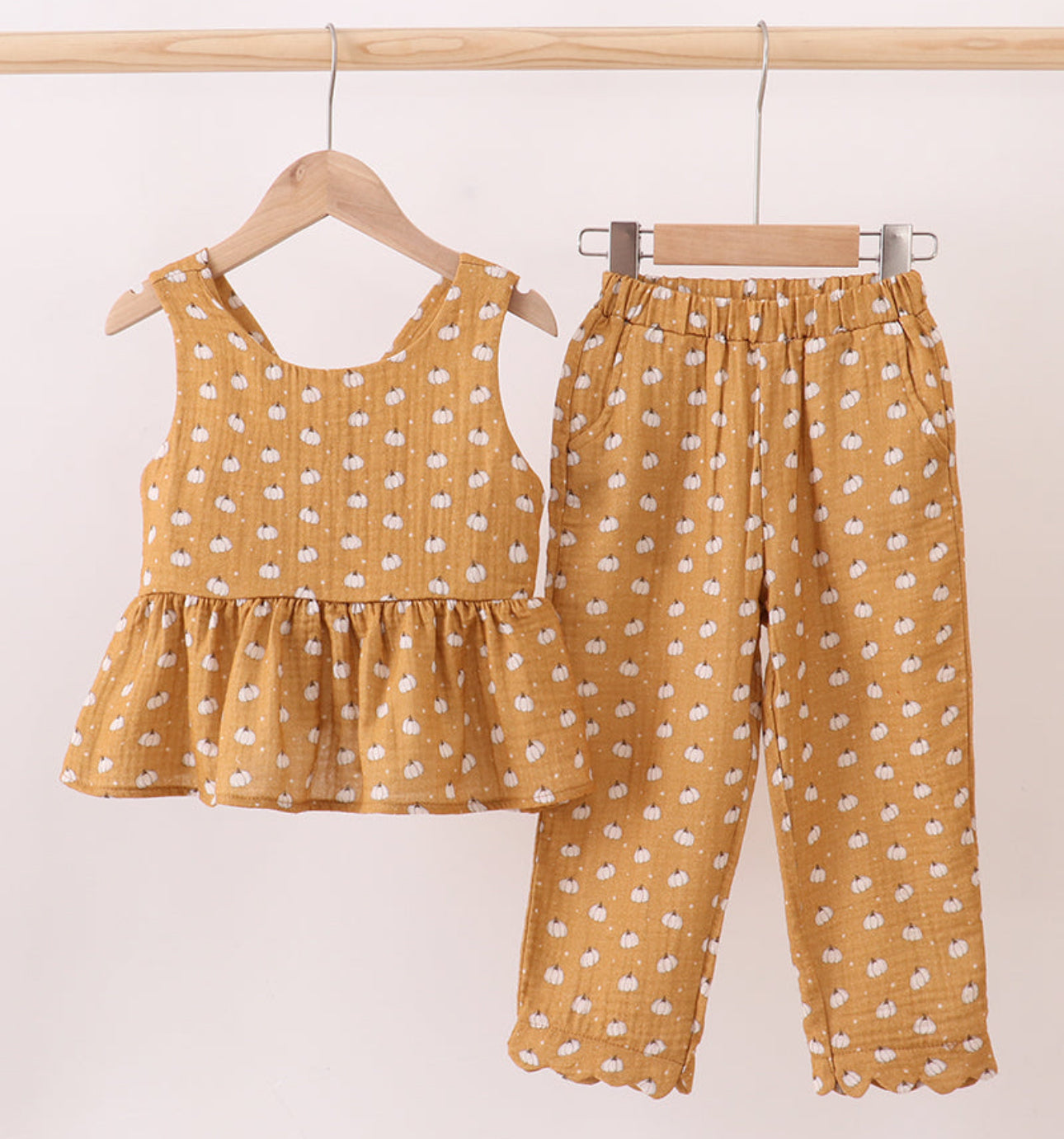 Premium pumpkin print muslin pants set