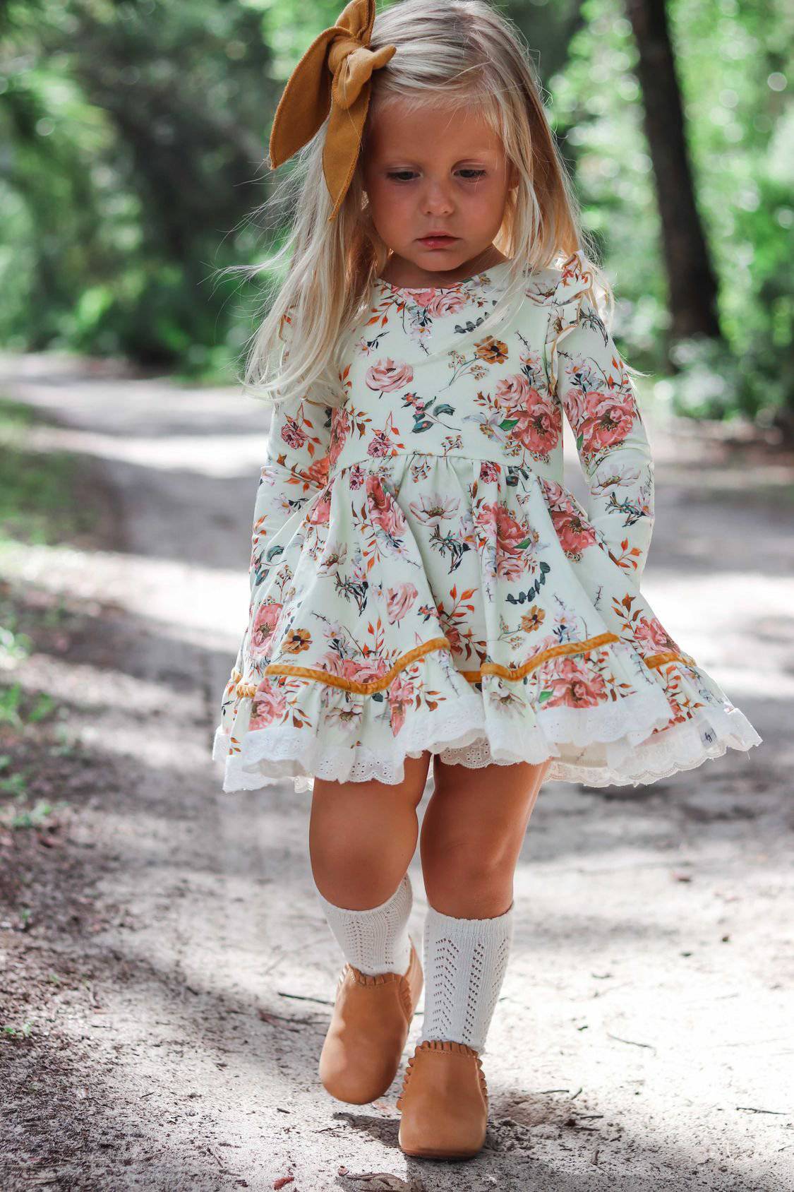 LLB Crochet Knee High Socks (2 pairs in each order)