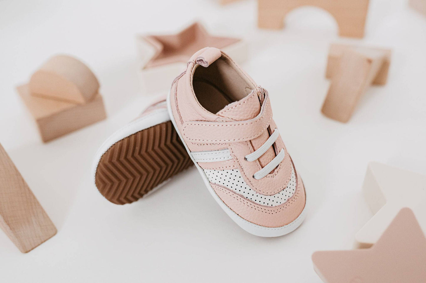 The Henry Low Top