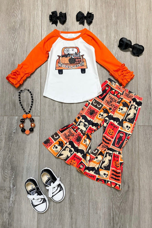 "Trick or Treat" Halloween Bells Set